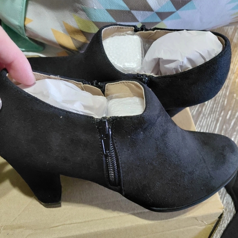 Brand new with the Box Journee Collection SJournee Collection Black Heeled Boots
